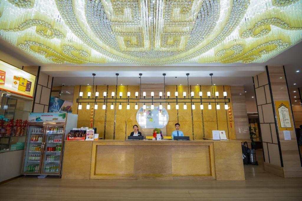 Grand Szechuan Hotel Виентиане Екстериор снимка