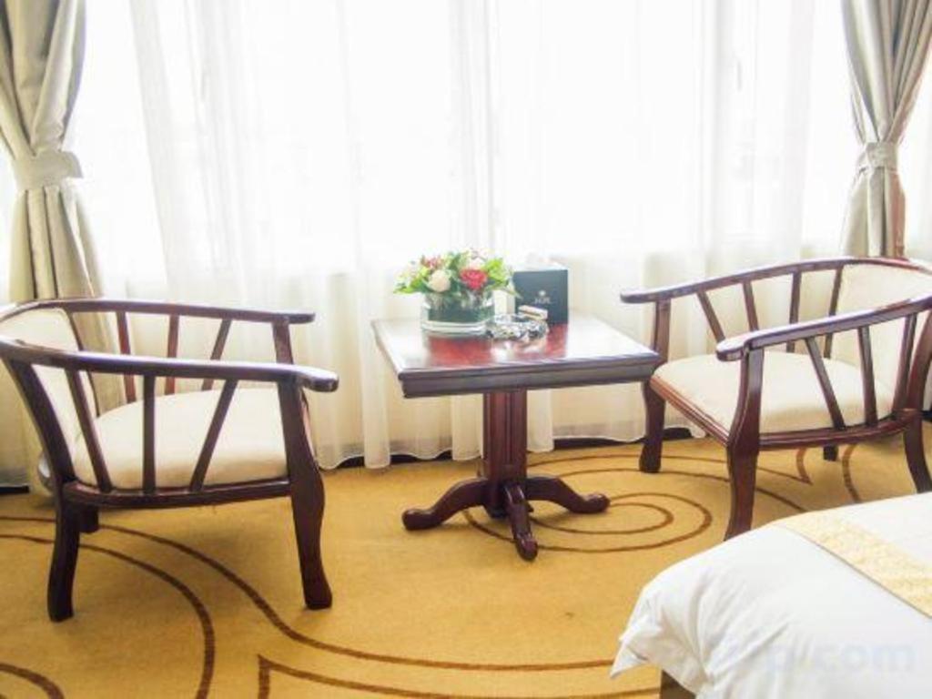 Grand Szechuan Hotel Виентиане Екстериор снимка