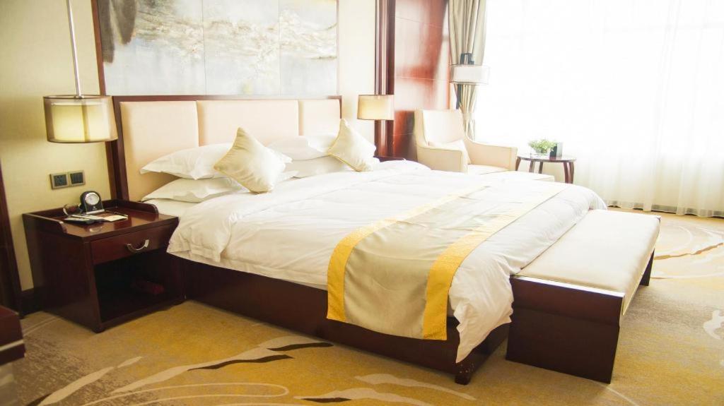 Grand Szechuan Hotel Виентиане Екстериор снимка