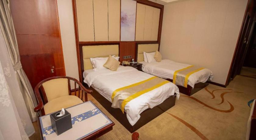 Grand Szechuan Hotel Виентиане Екстериор снимка