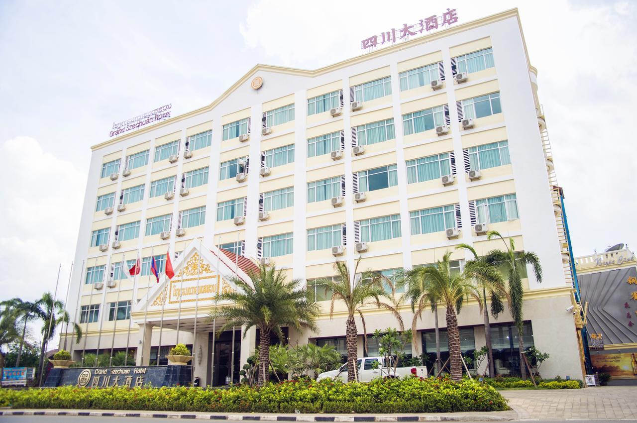 Grand Szechuan Hotel Виентиане Екстериор снимка